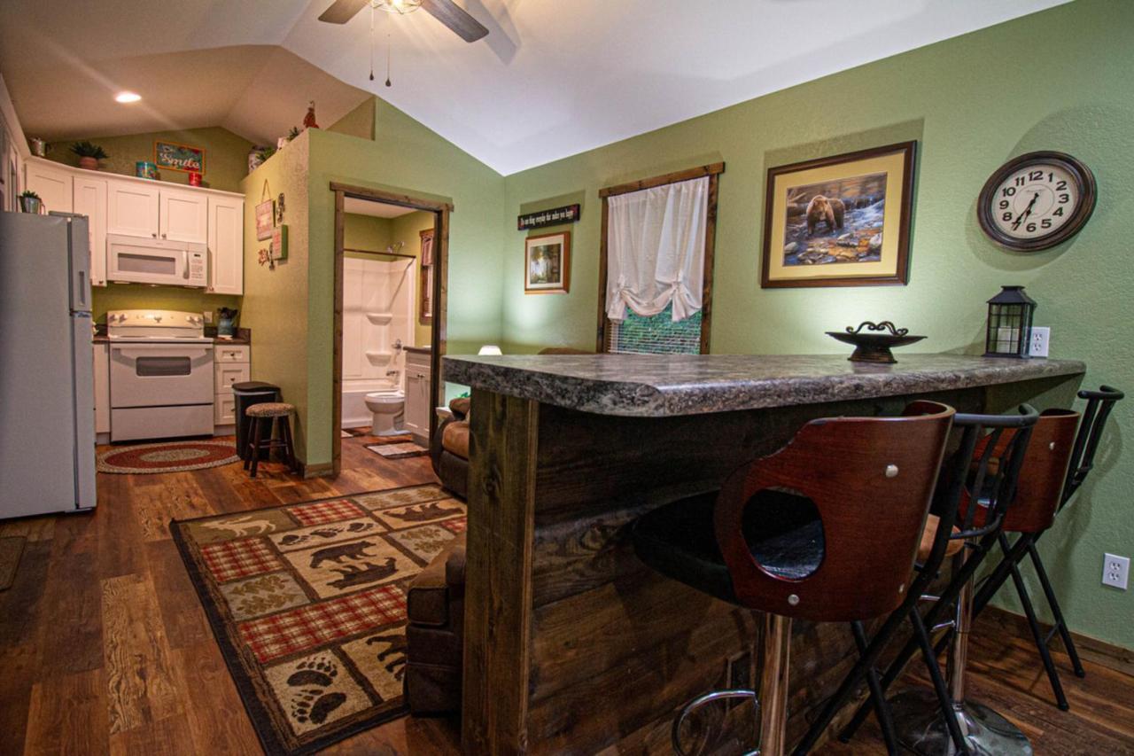 The Lil House Villa Robbinsville Exterior photo